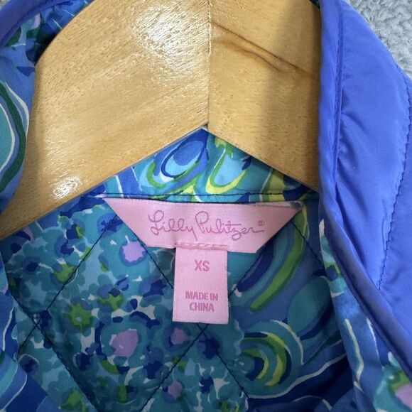 Lilly Pulitzer Vest Womens XS Blue Quilted Puffer Colorful Printed Inside Lining - Picture 3 of 8